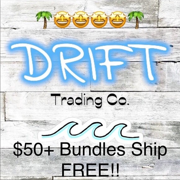 WJ401 Women’s Miss Me Designer Embellished Cropped Denim Rhinestone Jeans 26 - Picture 2 of 10